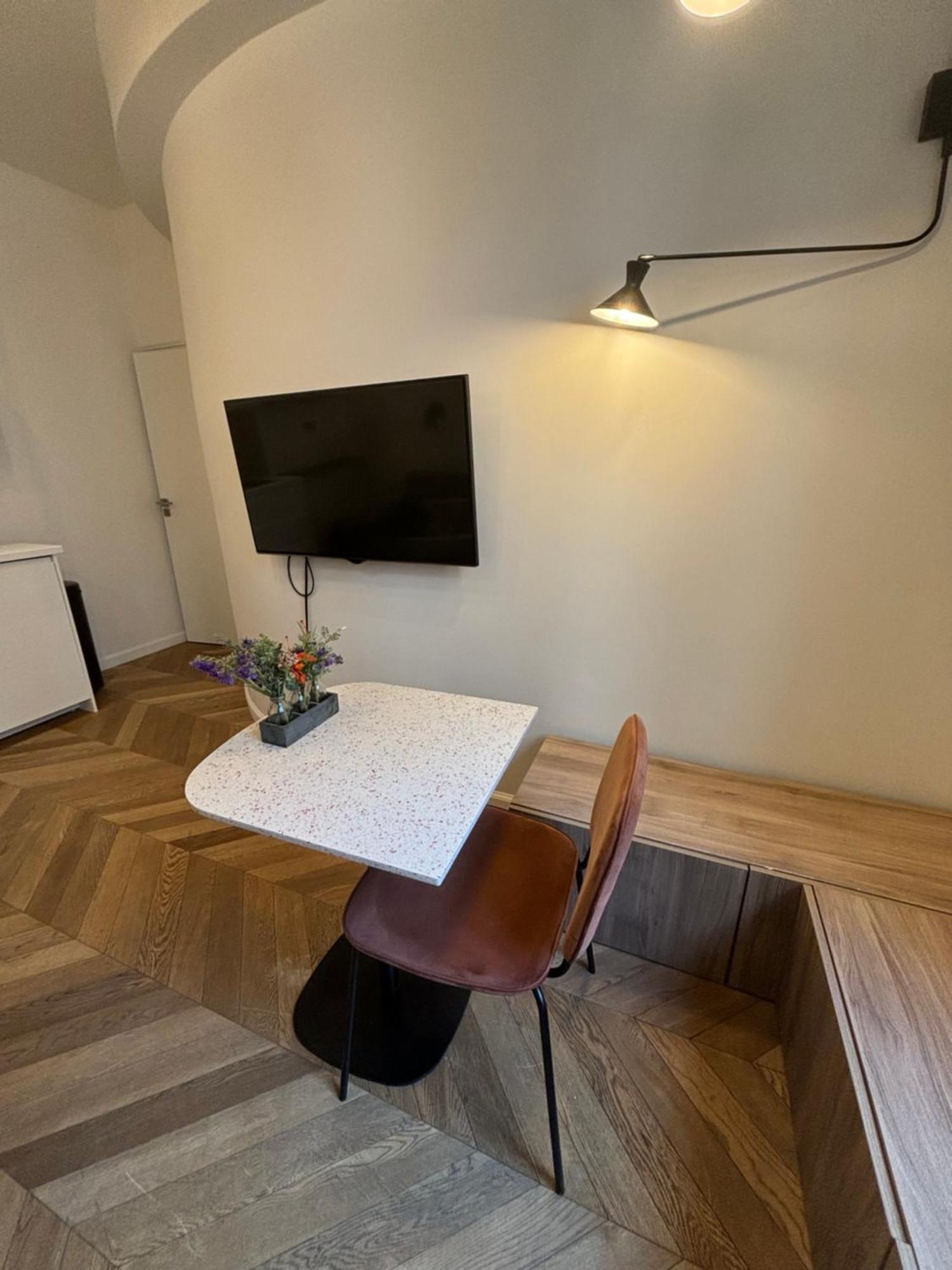 Tronchet Apartment *